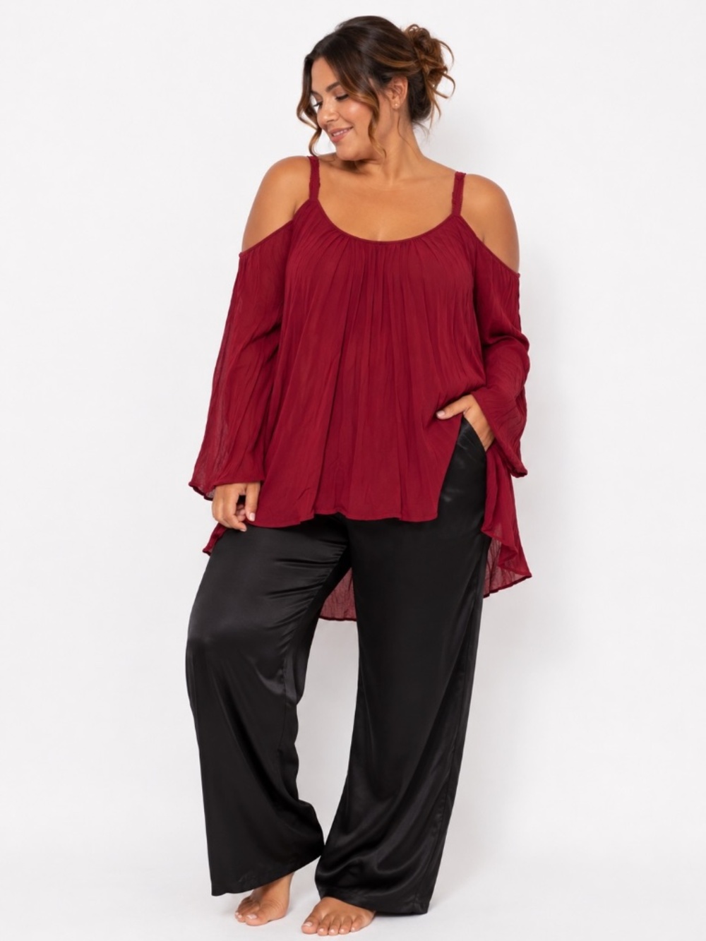 Torrid Open Shoulder Top Womens Size 1X Red Lightweight Feminine Boho